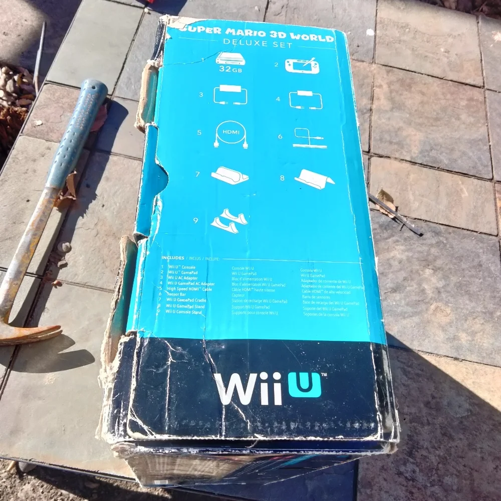 Nintendo Wii U Super Mario 3D World Deluxe Set 32GB Black Console
